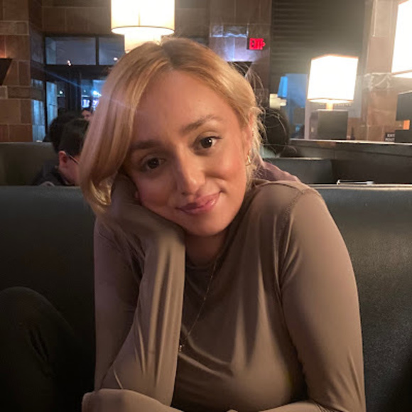 Meet your Posher, Graciela - Picture 1 of 1